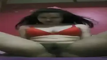 Cam BH Merah Colmek Memek Sampe Gila Keenakan